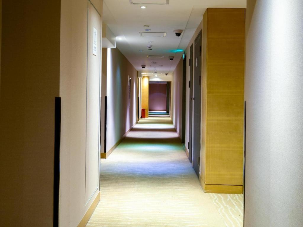 Ji Hotel Shanghai Yan An Road Branch Ngoại thất bức ảnh