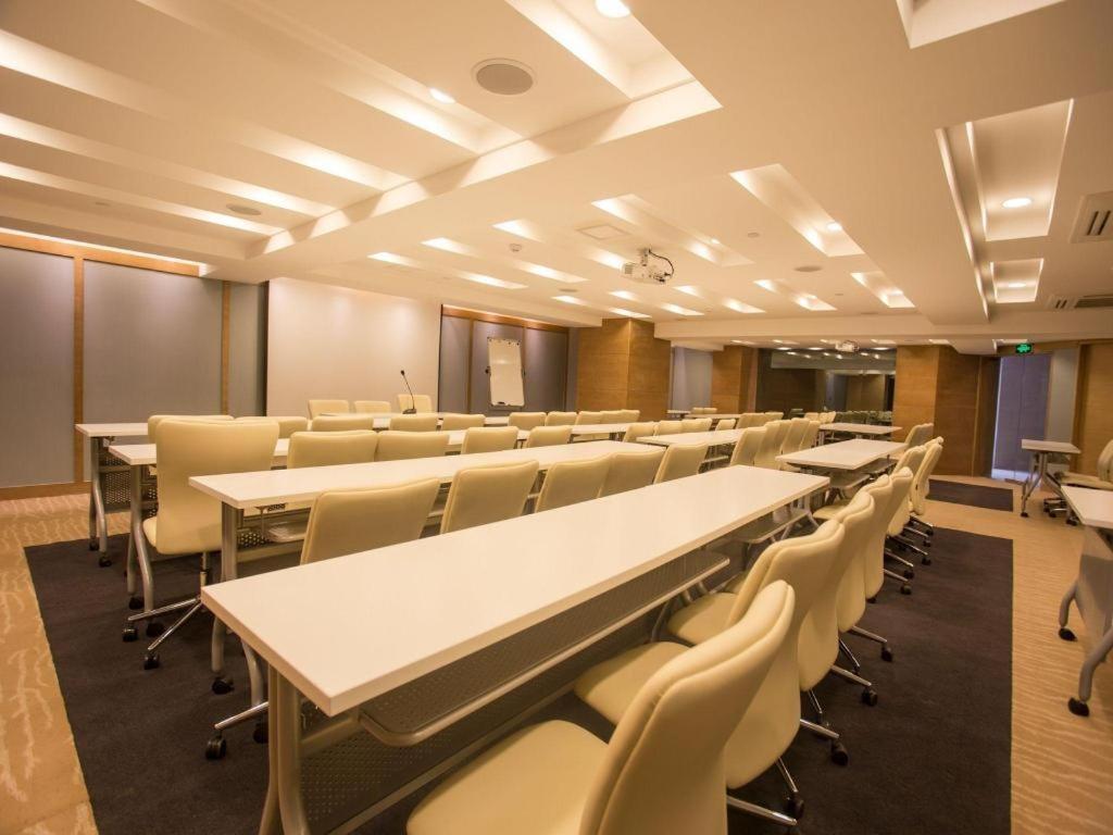 Ji Hotel Shanghai Yan An Road Branch Ngoại thất bức ảnh